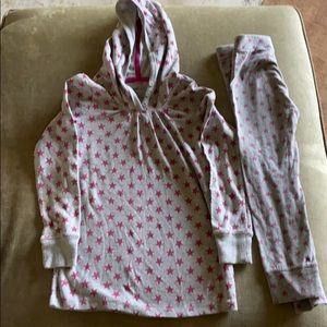Gap girls sz  small (6/7) gray star 2 piece set.